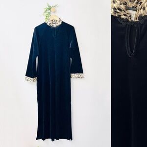 Amanda Stewart Vintage Velvet Leopard Black Long Sleeve Sleep Dress
